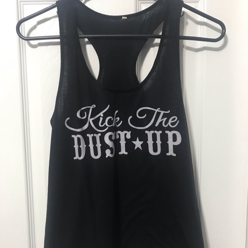 Kick the dust up tank